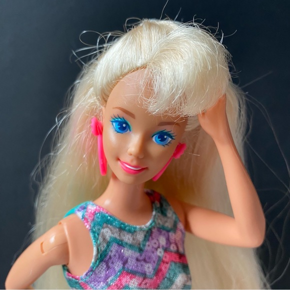 Vintage 1993 Paint N Dazzle Barbie - Picture 4 of 6